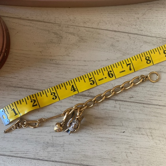 Juicy couture charm bracelet with two charms - Picture 5 of 5